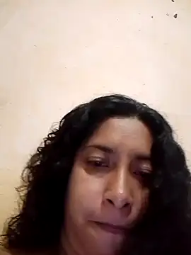 hotaniani Chat XXX in diretta