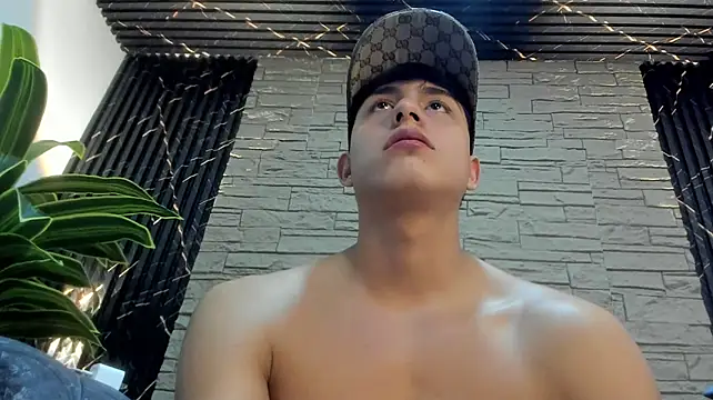 Lander_Cruz Live XXX-chat