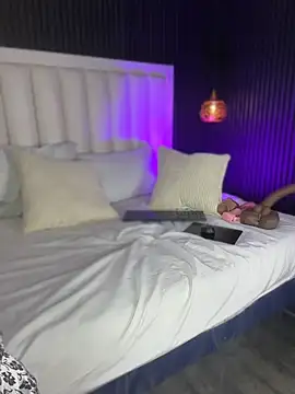 LucieMillerr লাইভ XXX চ্যাট