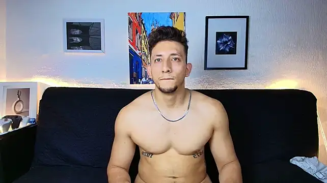 SR_EMILIOCUM Live XXX-Chat