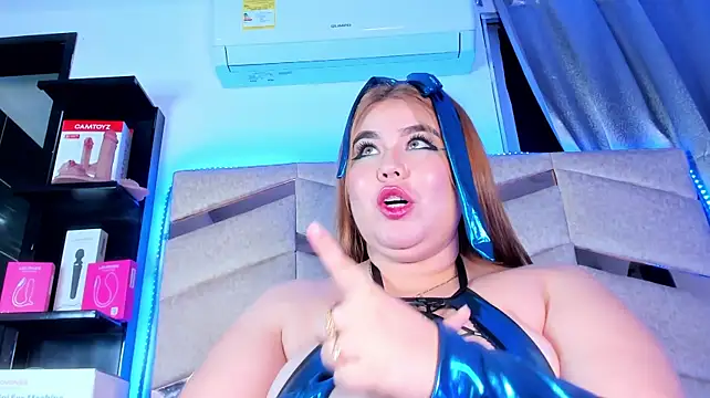 Chatroom XXX en direct de MadissonLee__