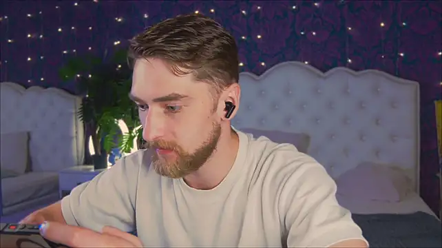 Dexter_Raze Live XXX-chat