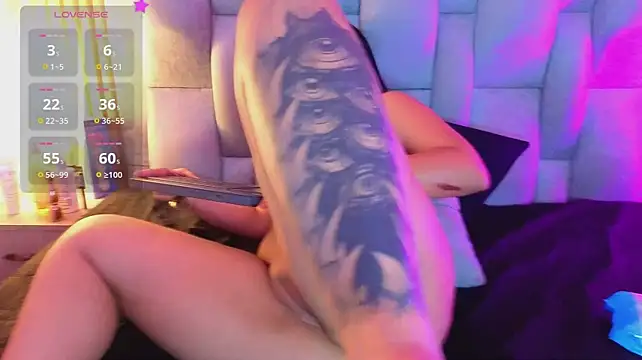 ScarlettVelvet1's Live XXX Chat