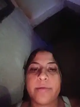 Živý XXX chat Giselabrunette25