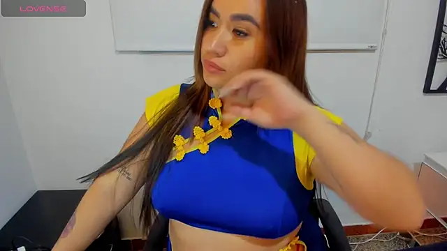 Živý XXX chat EmaGw7