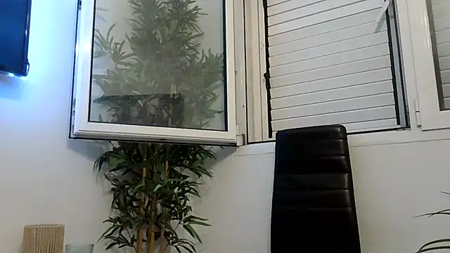 yanick931 – Naživo XXX chat