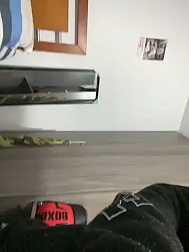 Taylor_DiamondBoy Live XXX Chat