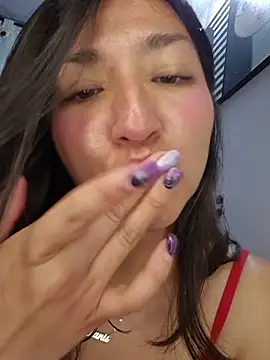 Chat +18 de Ayla_Lu ao vivo