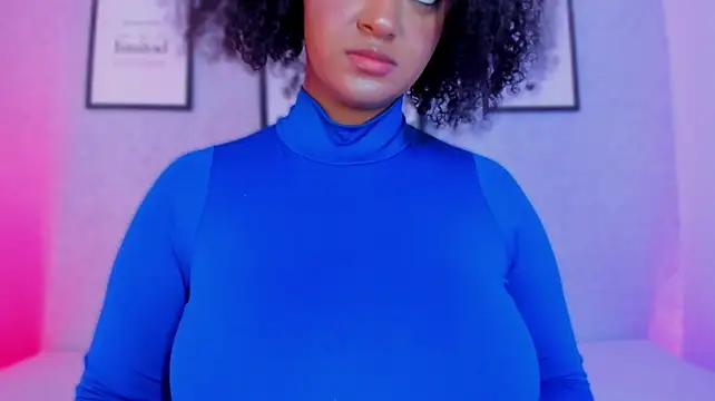 Tina_curly – Naživo XXX chat