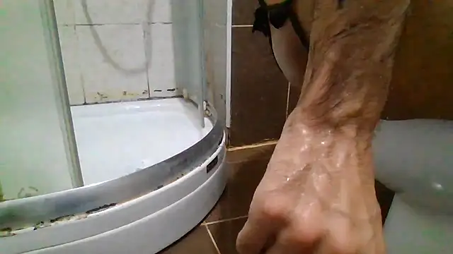 BatchedTracer Adlı Modelin Web Kamerası Şovu