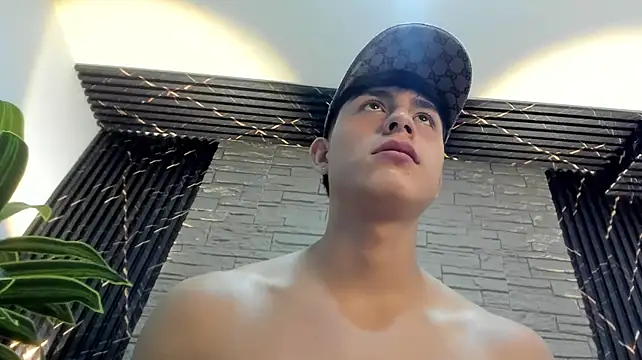 Lander_Cruz Live XXX-chat