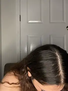 treasurebabii Show in webcam