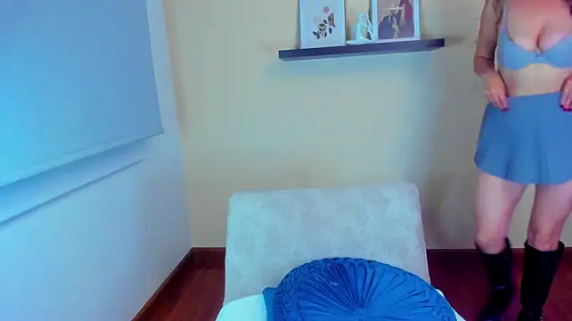Velourmuse – Naživo XXX chat