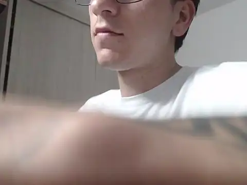 IfindSlav3 Chat XXX in diretta
