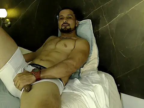 ThorTitan20 Webcam show
