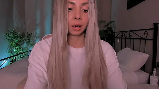 צ'אט XXX בשידור חי של VelvetEliza
