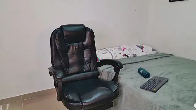 Онлайн чат XXX michael__jackzon