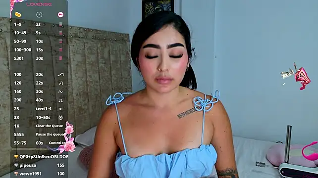 EmiilyEvans_'s Live XXX Chat