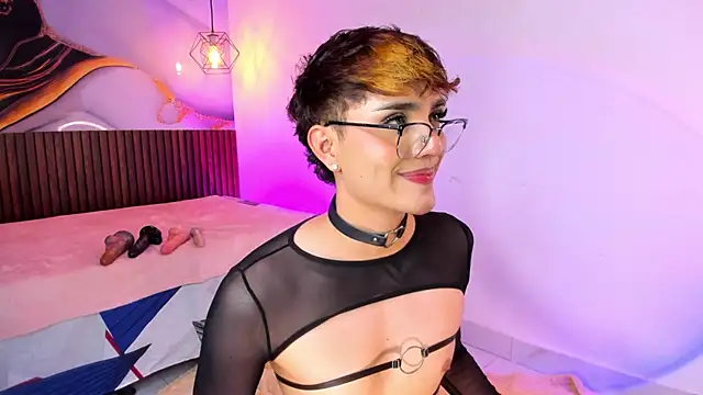 ReneePaz Adlı Modelin Canlı XXX Sohbeti