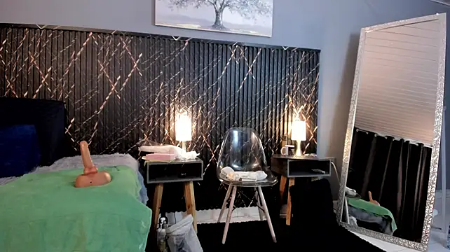 clara_heat's Live XXX Chat