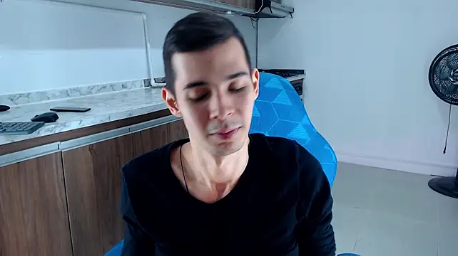 Živý XXX chat Brandon_Wolf