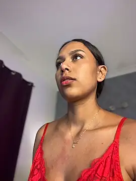 Chat XXX en directo de MiilaBlake