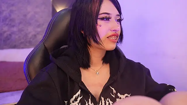 HannahSky_'s Live XXX Chat