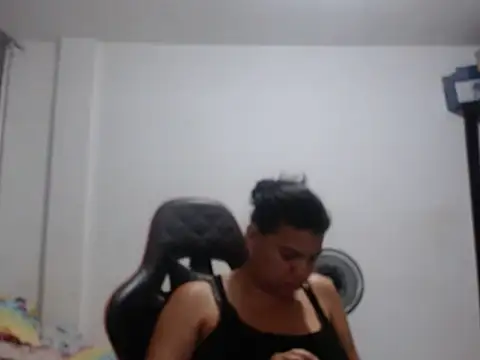 Adriana_0312 – Live XXX-chat