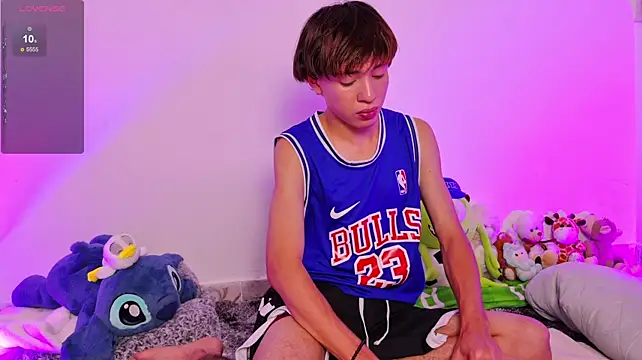 Ely_king Live XXX Chat