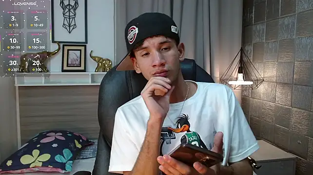 JDWhite18 – Naživo XXX chat