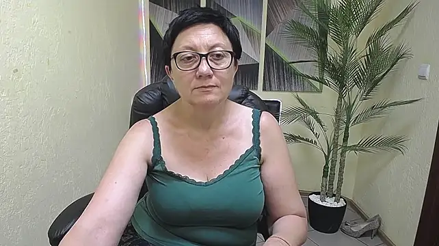EmilyL0ve – Live XXX-chat