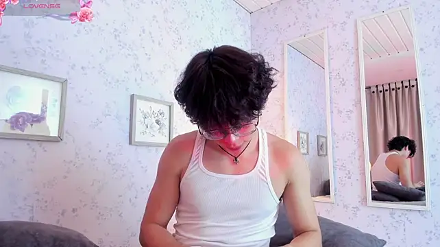 liam_twiink élő XXX-chatje