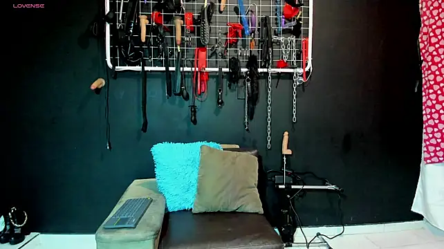 Mistress_Lola_bdsm's Live XXX Chat