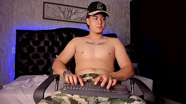 MaxCruz_ live XXX chat