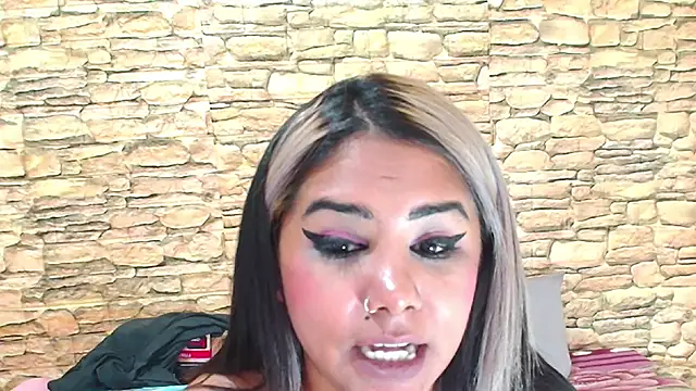 แชท XXX สดของ IndiaSexyStripper4u