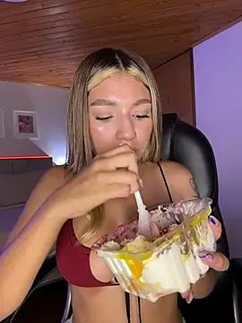 Isabella18_pink's Live XXX Chat