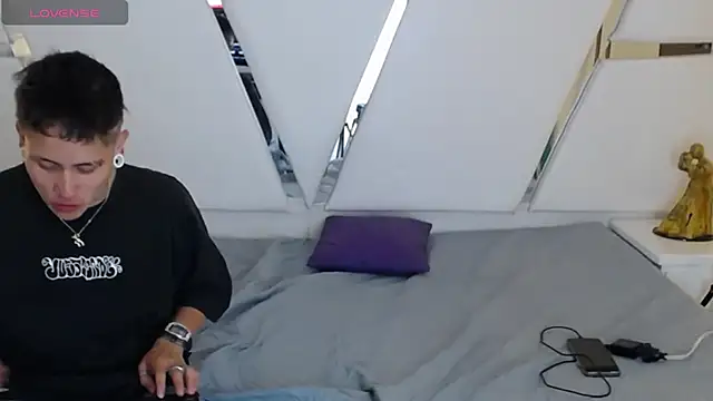 oblivionlove Pertunjukan Webcam