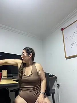 kaylaMinov_ – Kamerová šou