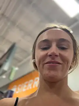 lunagirl13 Obrolan Langsung XXX