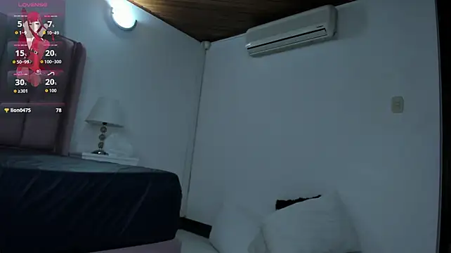 sarahtexas_ Adlı Modelin Canlı XXX Sohbeti