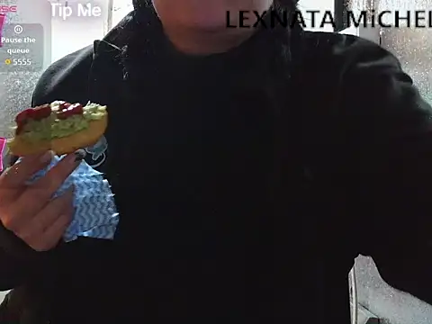 Chat XXX en directo de Miichellenataliaa