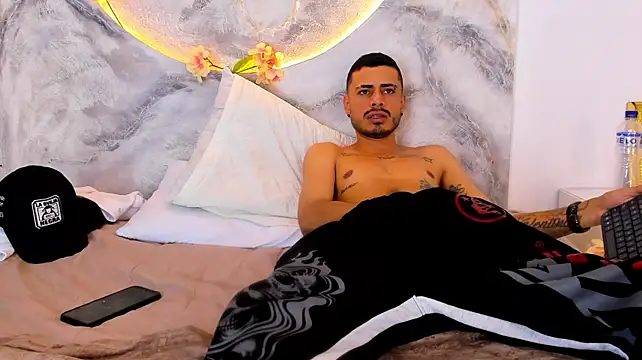 XXX chat uživo modela MatthewRoberts