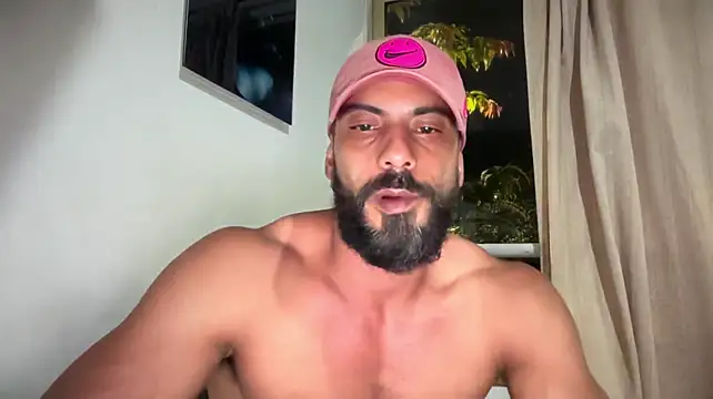 XXX chat uživo modela romeolovedark
