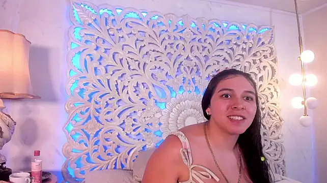 Isabella_max 现场XXX聊天