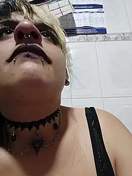 Chat XXX en directo de ValkiriaFoX