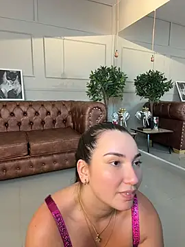 ava_blue Adlı Modelin Canlı XXX Sohbeti
