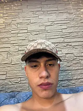 Chatroom XXX en direct de Lander_Cruz