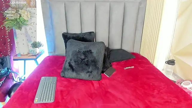 Chat XXX en directo de MiaGinger_
