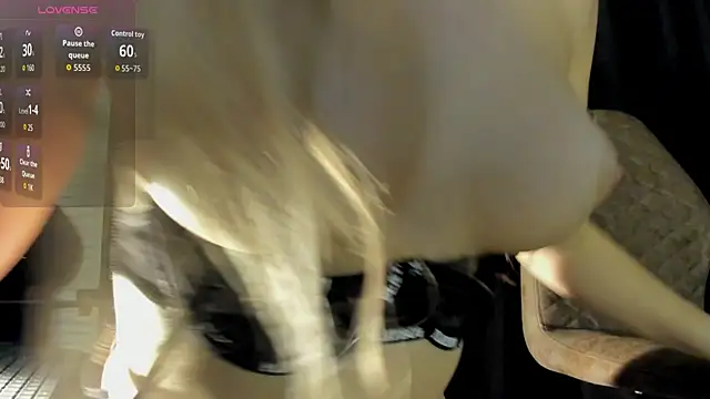 Chat +18 de evelynvlove ao vivo
