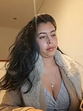 Luianna 现场XXX聊天